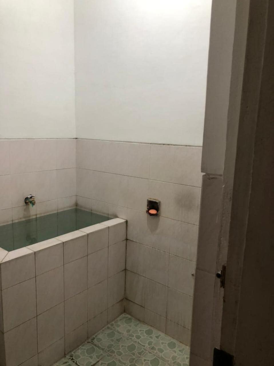 Oyo 90482 Rumah Oma Syariah Kupang  Eksteriør billede