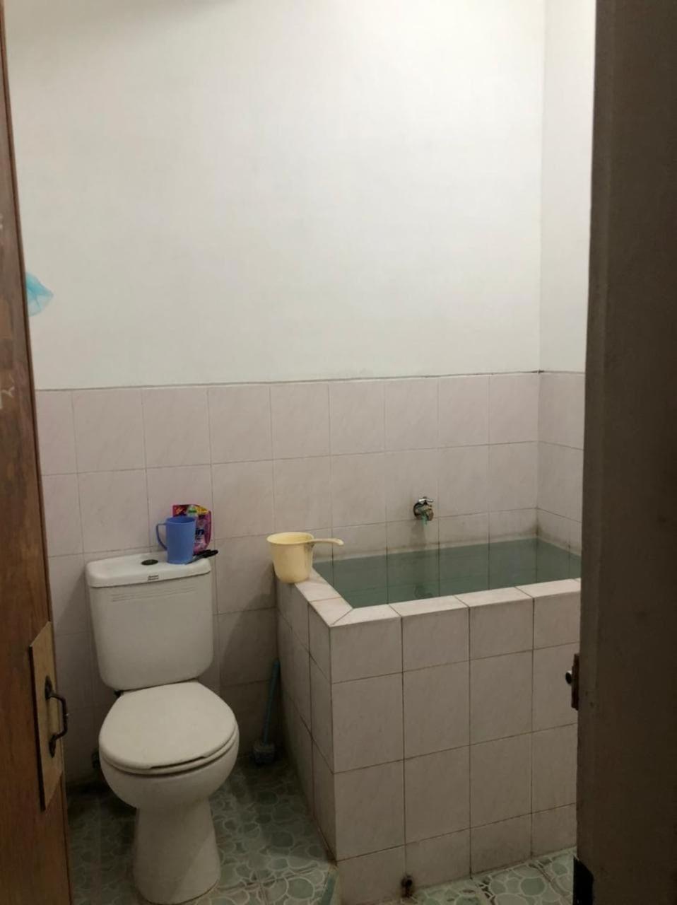 Oyo 90482 Rumah Oma Syariah Kupang  Eksteriør billede